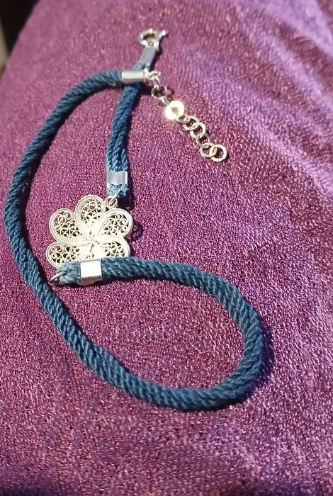 Pulseira dupla com flor em filigrana