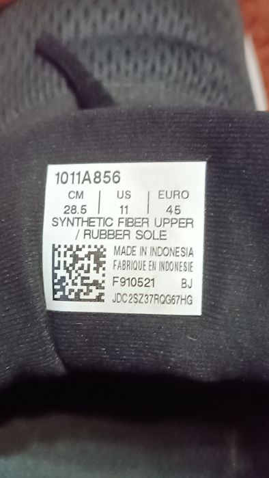 Кросівки ASICS 44 розмір