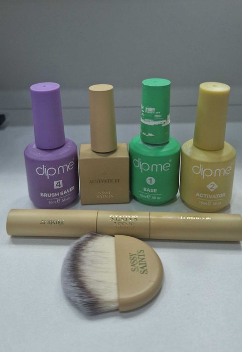Sassy Saints e Dipme, sistema imersão para unhas (acrílico)
