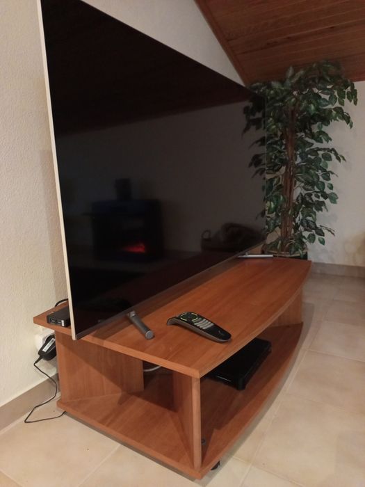 Móvel TV como novo