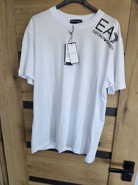 Tishert emporio armani