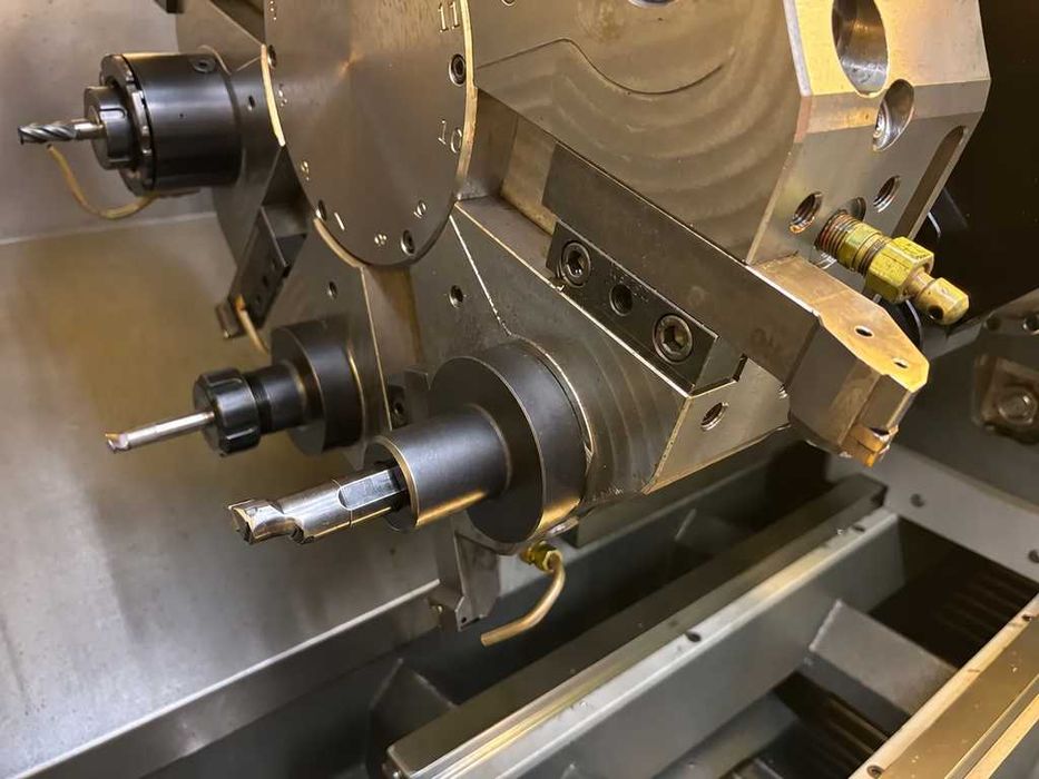 Токарно-фрезерний верстат з ЧПК HAAS ST-20Y