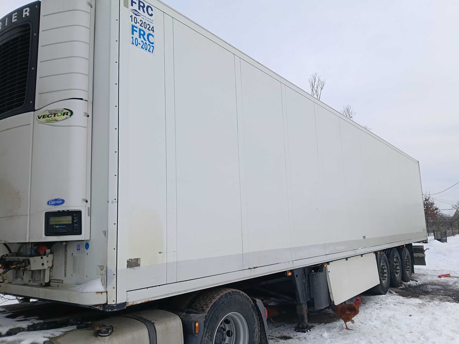 Напівпричіп рефрежиратор шмітз