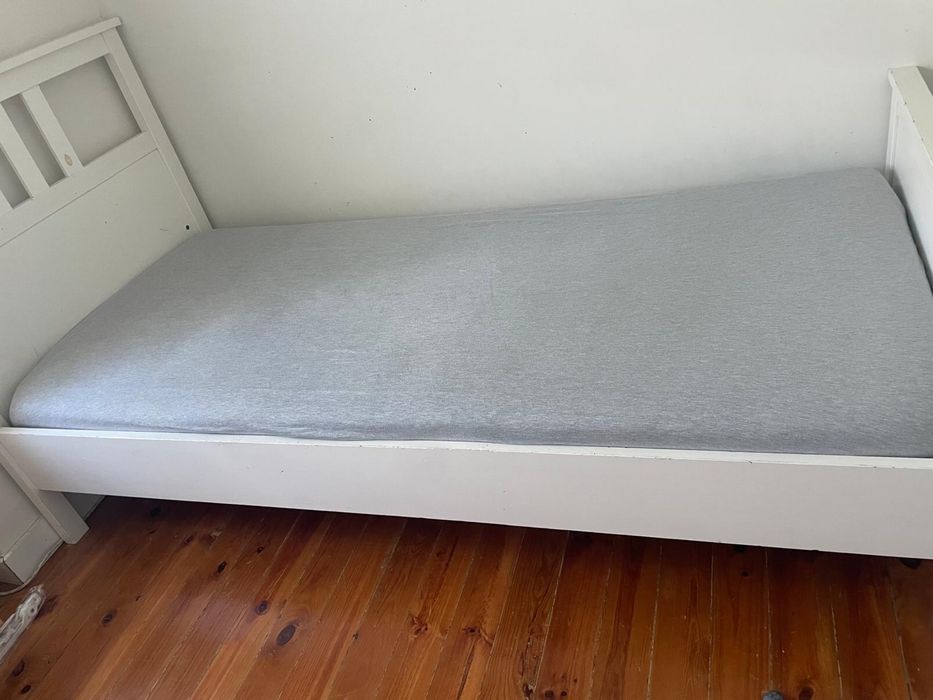 Cama de solteiro Ikea gama Hemnes