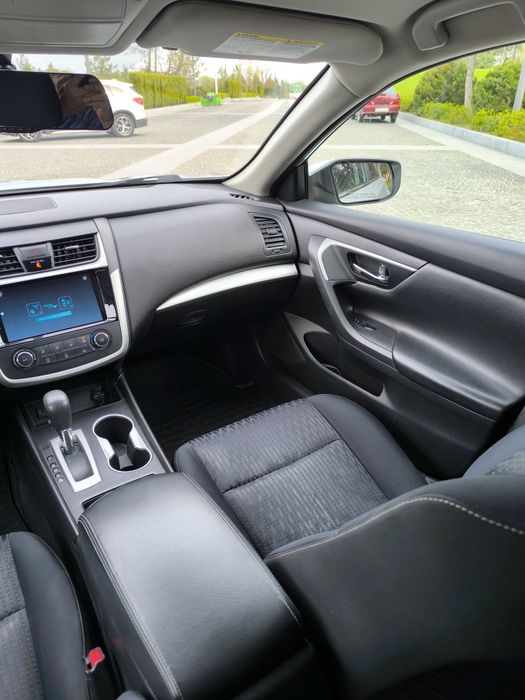 Nissan Altima SV