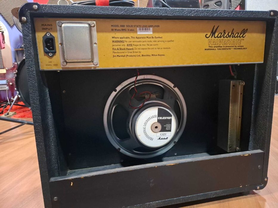 Amplificador de Guitarra Marshall Valvestate V80 - Model 8080