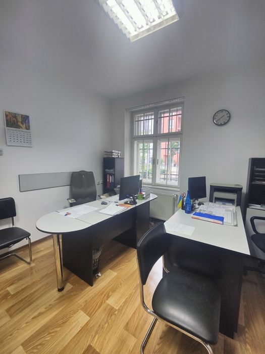 Оренда Офіс Антоновича ( Коновальця) 100 м.кв, 4 Зали,ц 500 у.о