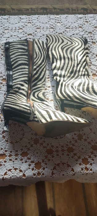 Oryginalne kozaki zebra r.40 kolekcja Karen Millen