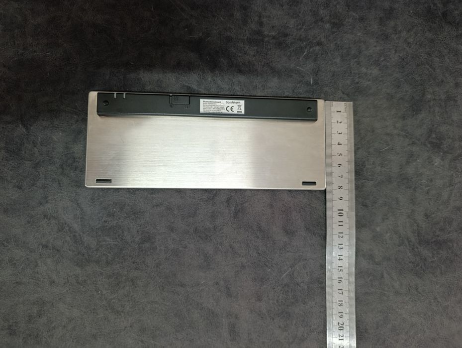 Міні-клавіатура Sandstrøm Bluetooth