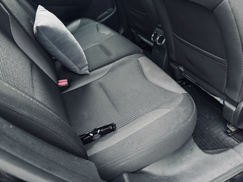 Peugeot 308 2008 року