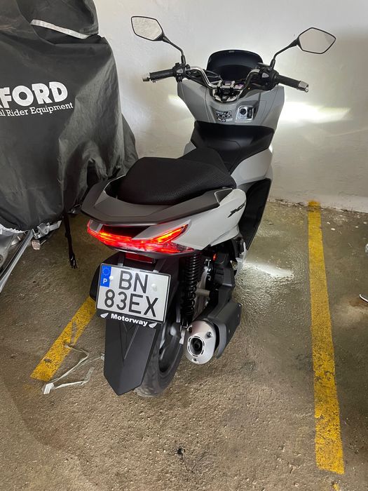 Honda pcx 2024 com 1400km
