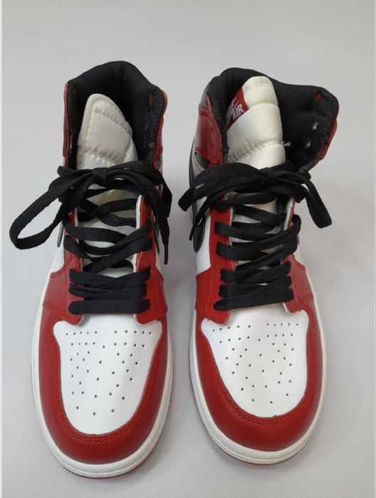 Кросівки Nike Air Jordan High Chicago нові 40 розмір (25 см)