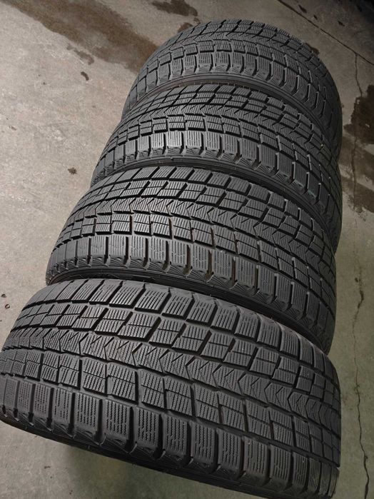Nexen-Roadstone Winguard Ice R20 265 50 зимові шини на Infiniti FX35
