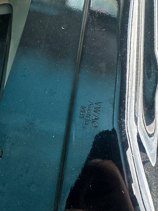 Дверь Porsche Cayenne 2 Volkswagen Touareg 2 Ліва  VW 7P0831311B