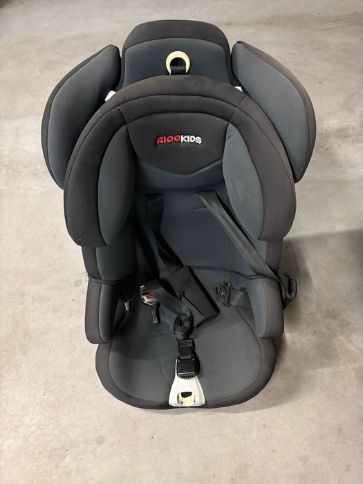 Fotelik samochodowy Ricokids