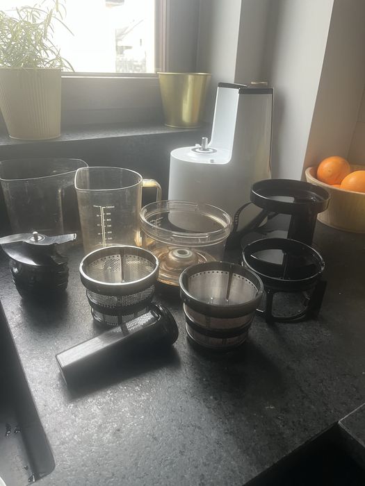 Wyciskarka hurom hh-wbe11