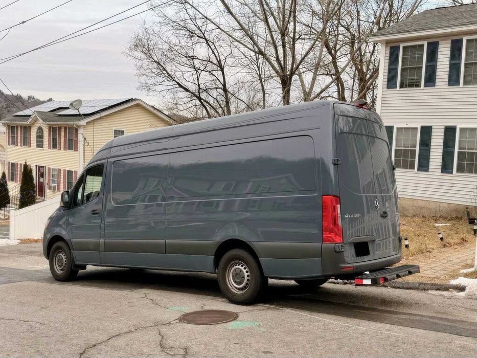 Mercedes-Benz  Sprinter      2019