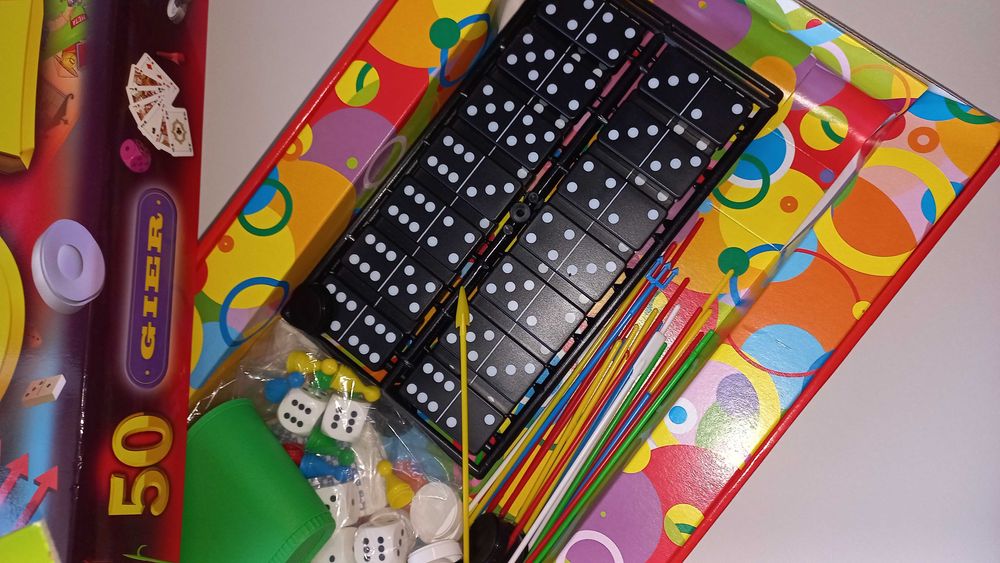 50 gier gra plaszowa nowa