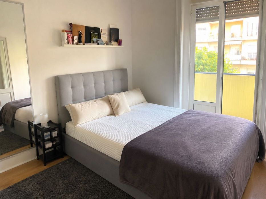 Sommier Cinza com arrumação 140/200 + Colchão Aloe Vera