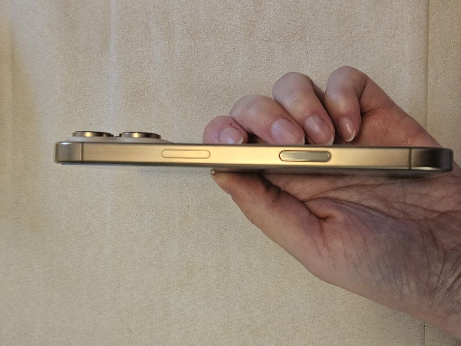 iPhone 16 Pro 256GB Dourado estimado