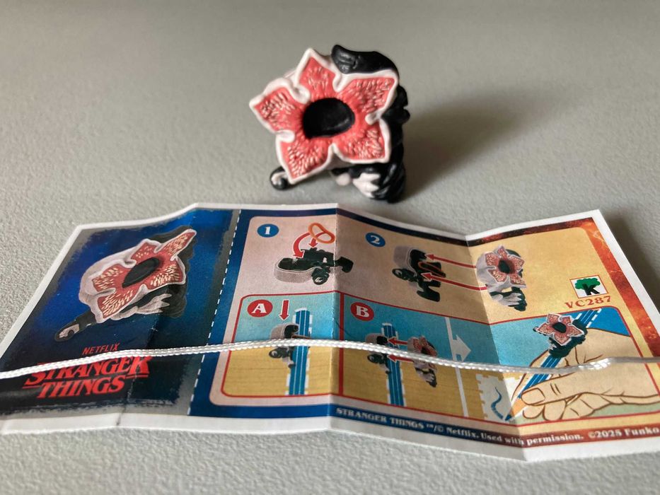 Figurinha Funko Kinder Stranger Things [incompleta]