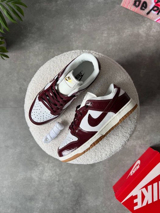 Nike Dunk Low Burgundy Croc жіночі кросівки найк данк бордові