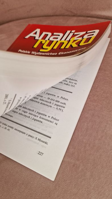 Analityka Rynku. Polskie wydawnictwo ekonomiczne.
