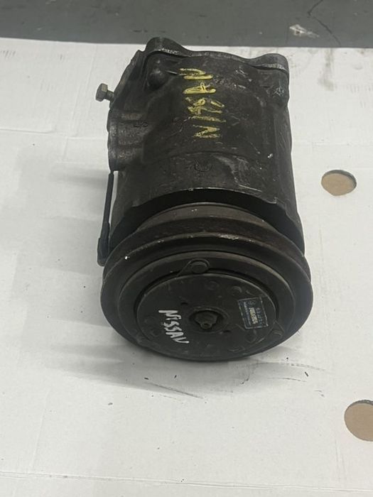 Compressor De Ar Condicionado Nissan Terrano