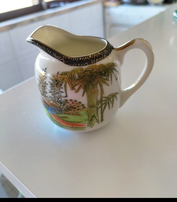 Serviço de café porcelana..antigo