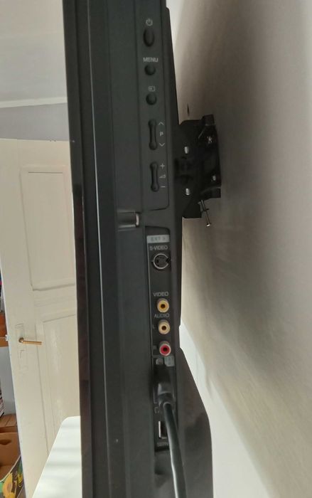 Telewizor Sharp AQUOS 42 cale