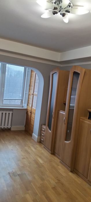 Продам 1-кімнатну квартиру вул.Западинська 3, Подільський район