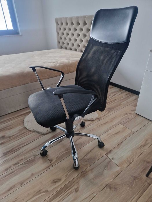 fotel biurowy obracany