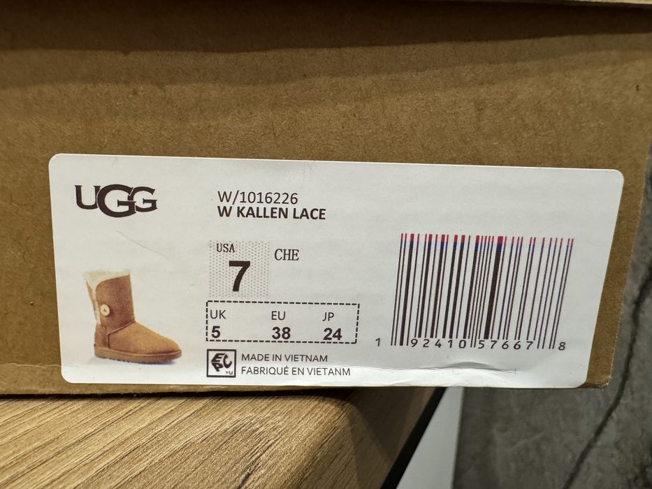 Угги жіночі нові 39р. ugg bailey button II che1016226