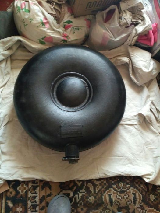 тороїдальний газовий балон ГБО під запасне колесо.