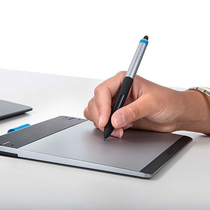 Mesa gráfica Wacom Intuos®: Creative Pen & Touch Tablet (S) + Software64283824181761122