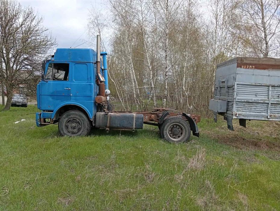 МАЗ з причепом камаз