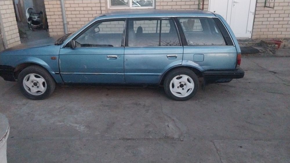 Мазда 323 универсал