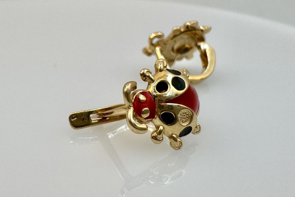 Золотые серьги 585