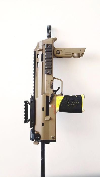 Réplica de airsoft MP7A1 Tokyo Marui