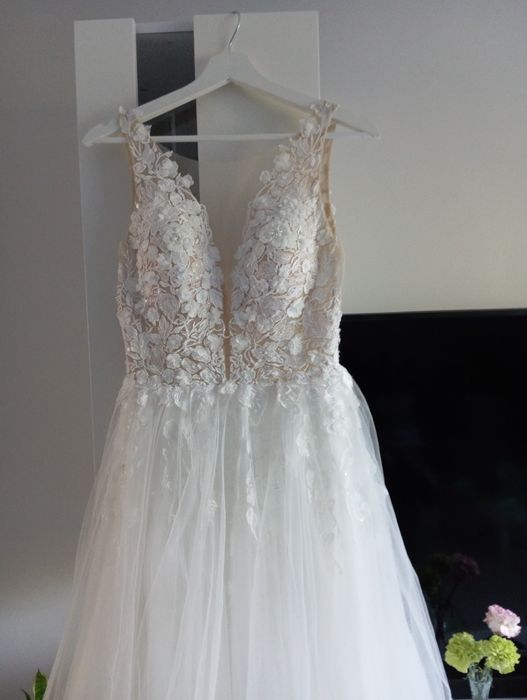 Piękna suknia ślubna