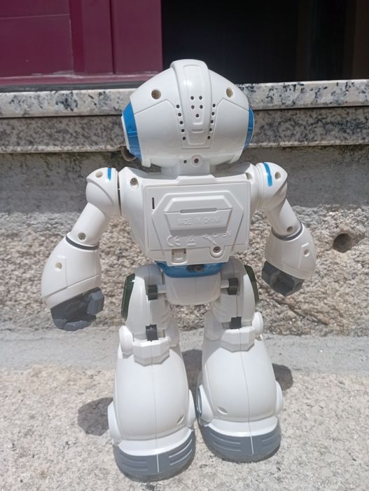 Robô Interativo c Comando