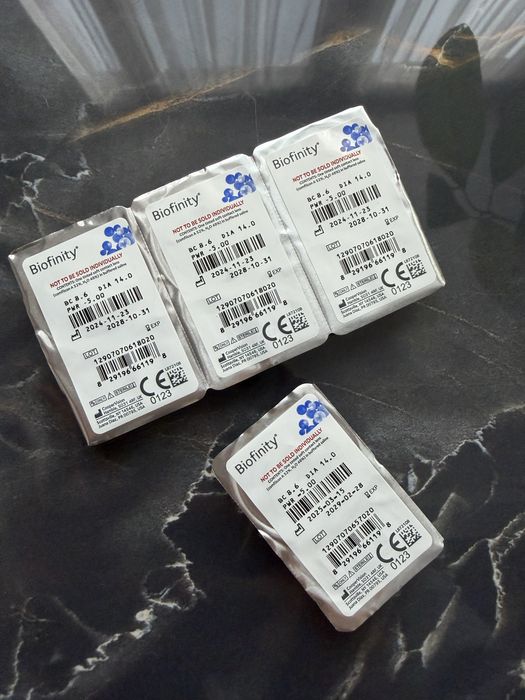 Лінзи Biofinity -5.00 2 пари НОВІ НЕ ВІДКРИТІ