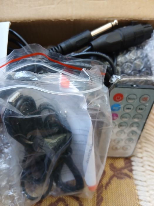 Колонка музика на аккум.