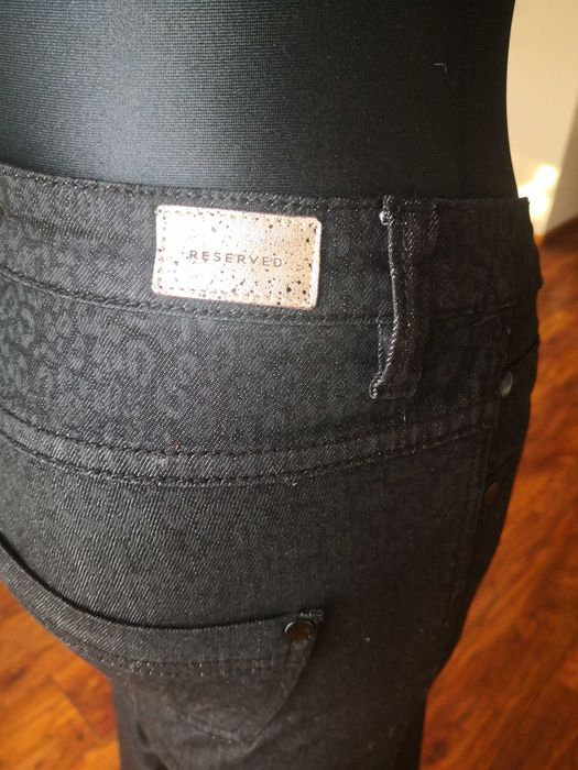 Stylowe spodnie Reserved rozmiar 36