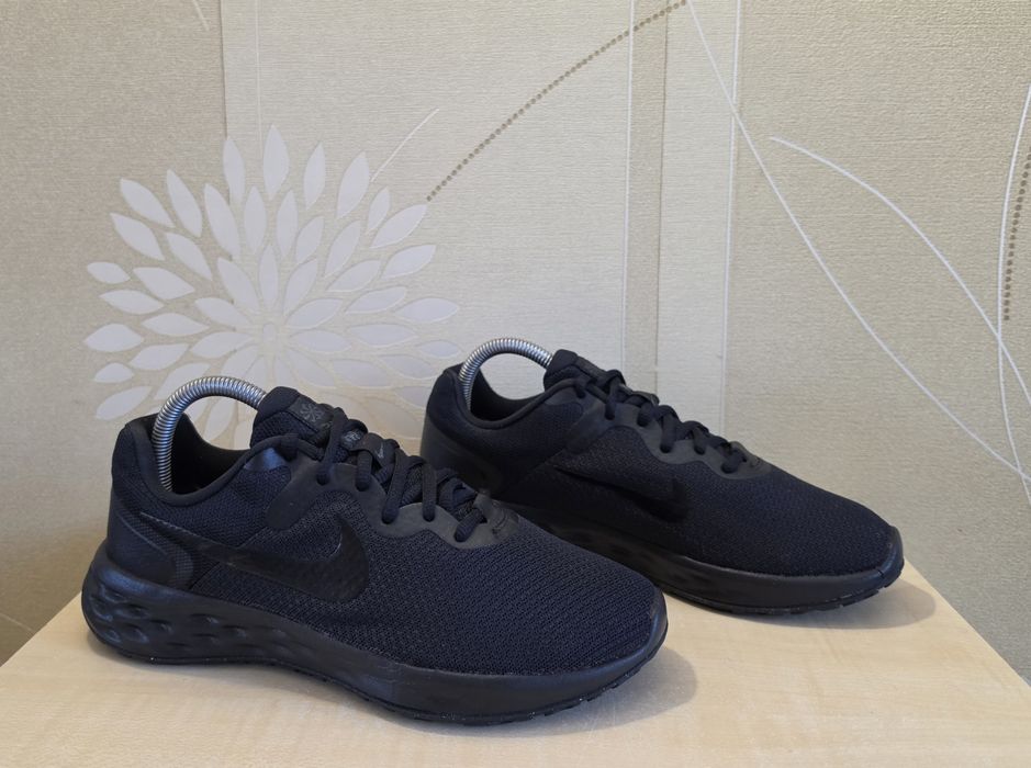 Кросівки Nike Revolution 6 оригінал розмір 39