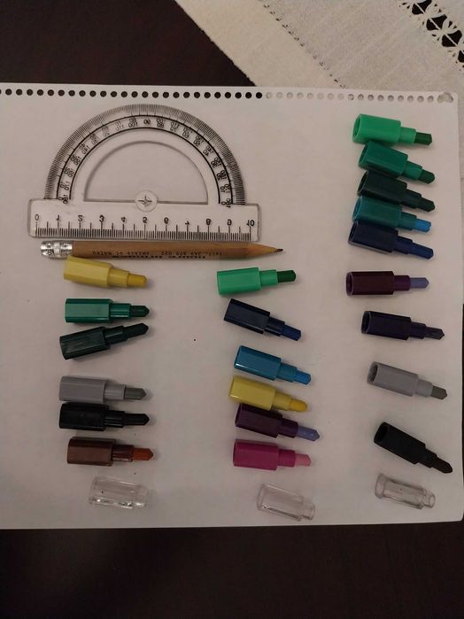 Lote material escolar, transferidor, lápis de cartão e lápis de cera
