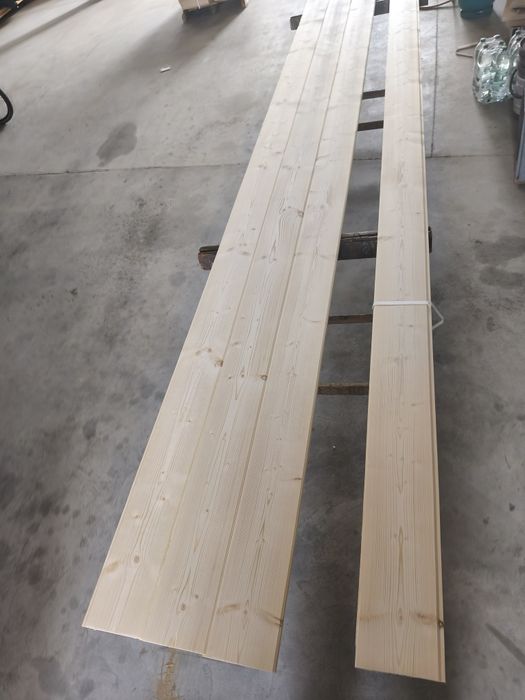 Deska podbitkowa, podbitka, nadbitka, boazeria świerkowa