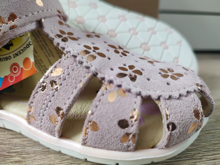 Skórzane sandały Renbut 22