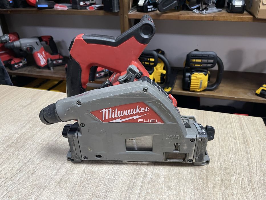 Milwaukee M18 FPS55 / акумуляторна погружна пила Мілвокі