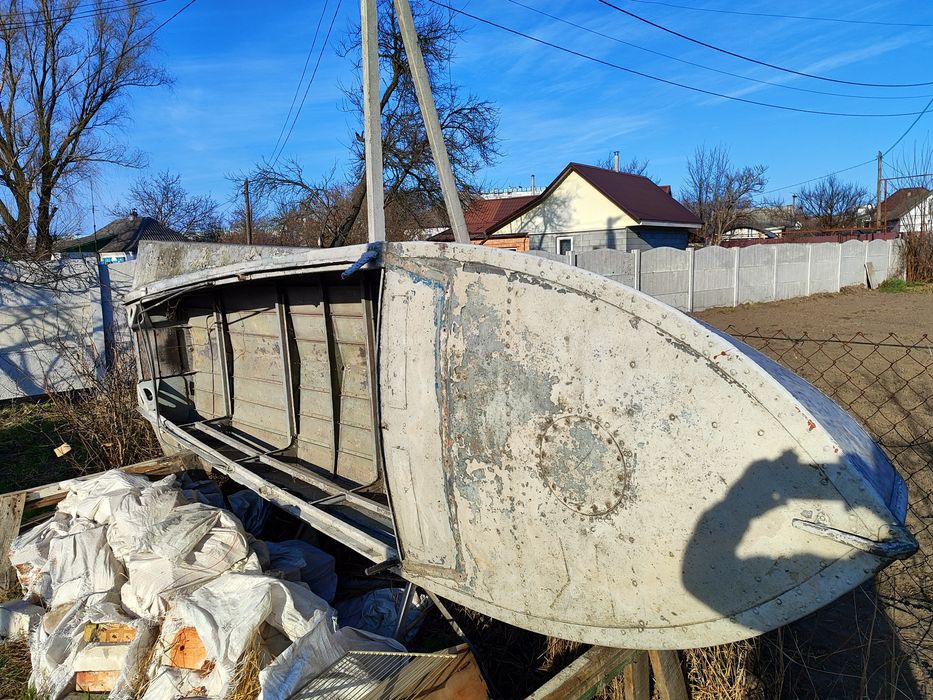 Продам лодку Южанка с документами.